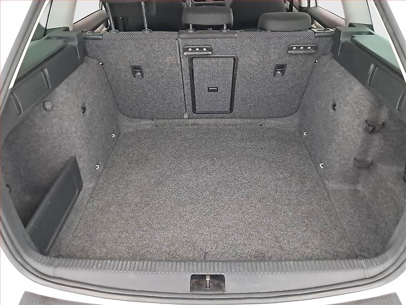 Škoda Octavia (2015) Ambition 1.6 TDI, Tempomat - fotka 14 z 16