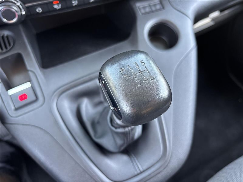 Opel Combo 1,5 CDTI 96kW L2 - fotka 36 z 37