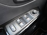Renault Captur (2016) 1.2 TCe, Navi, Tempomat - náhled 16