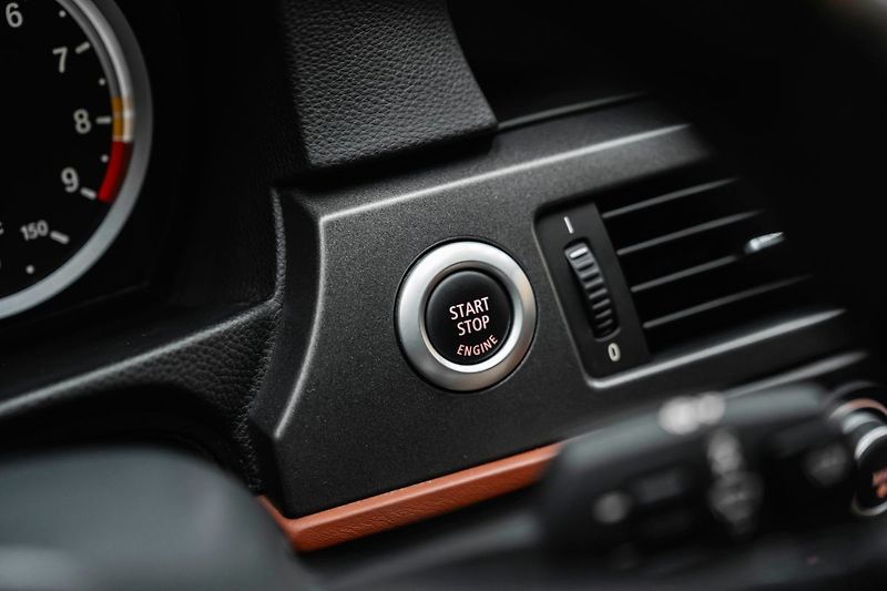 BMW M3 Coupé, Prvý majiteľ, Manuál, M - fotka 11 z 39