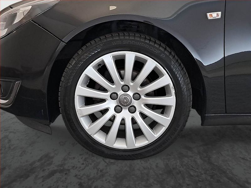Opel Insignia (2015) 2.0 CDTI, Navi, Tempomat - fotka 15 z 23