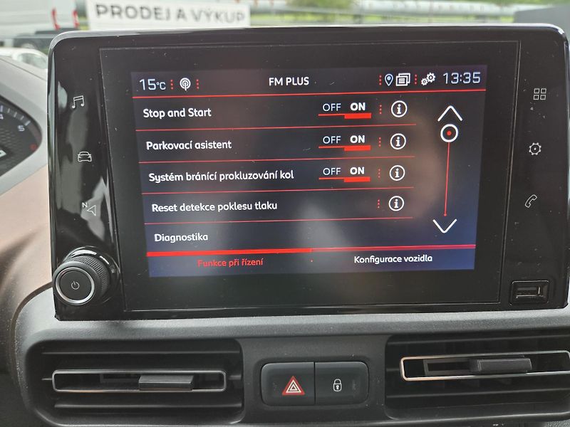 Peugeot Rifter (2020) 1.5 BHDi 130 LONG GTline MAN6 - fotka 19 z 32