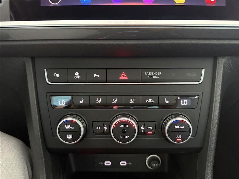 Seat Ateca 1,5   TSI 110kW,STYLE,SERVISKA - fotka 22 z 29