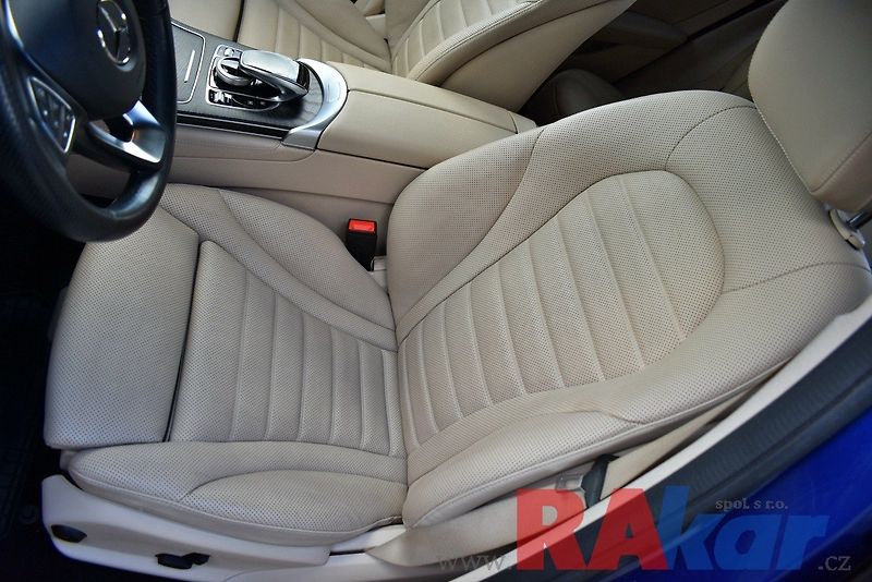 Mercedes-Benz GLC 250d 4Matic, 360°/PANO/AMG - fotka 11 z 34