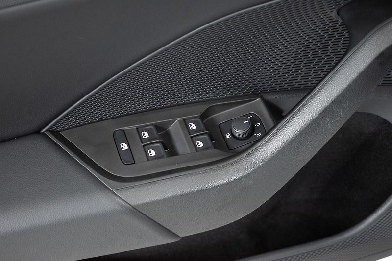 Škoda Octavia 2.0 TDI*REZERVACE* - fotka 17 z 39