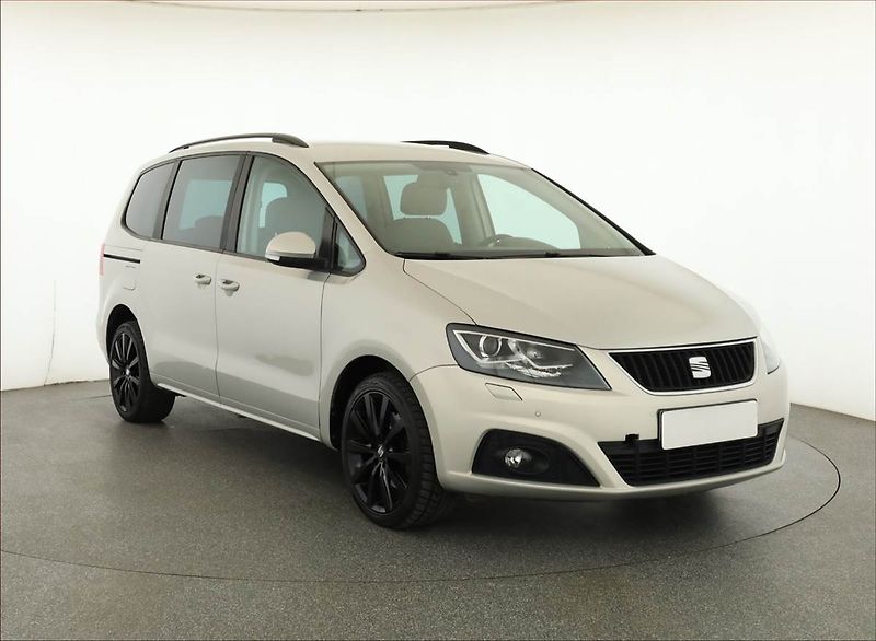 Seat Alhambra (2014) 2.0 TDI, Navi, Xenony - fotografie inzerátu