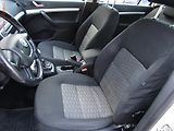 Škoda Octavia (2010) 2.0TDi, ČR, Ambiente - náhled 9