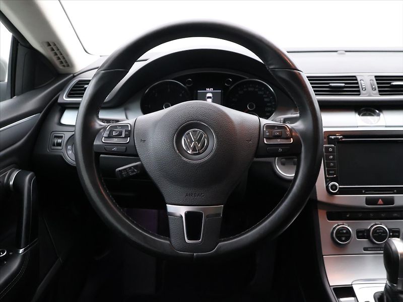 Volkswagen CC 2.0 TDI 103kW DSG Xenon CZ - fotka 14 z 31
