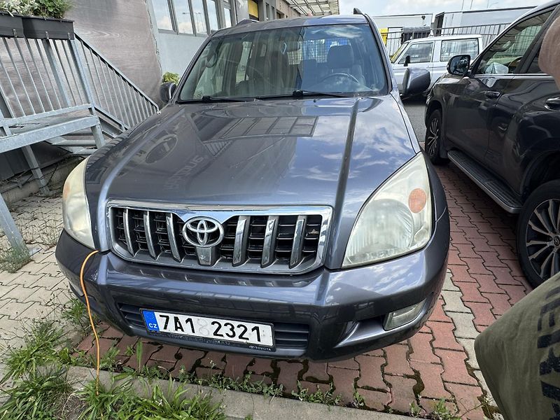 Toyota Land Cruiser (2007) - fotka 10 z 25
