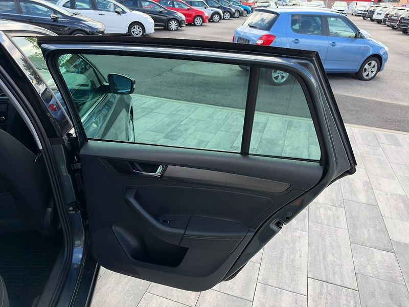 Škoda Rapid (2018) Clever 1.0 TSI 70kW - fotka 23 z 30