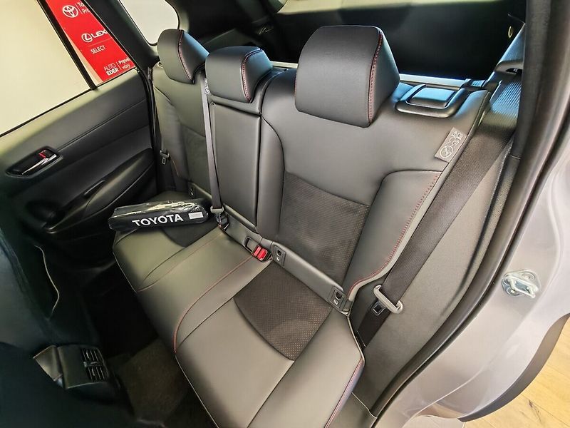 Toyota Corolla Cross 2.0 Hybrid ( 178 k ) 4x4 GR SP - fotka 19 z 42