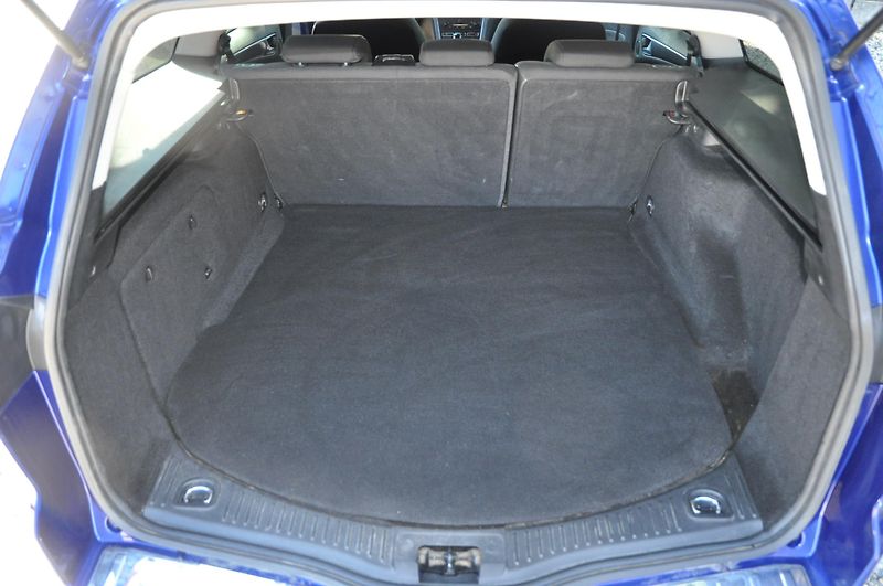 Ford Mondeo 2.0TDCi 103kW KOMBI Automat - fotka 8 z 21
