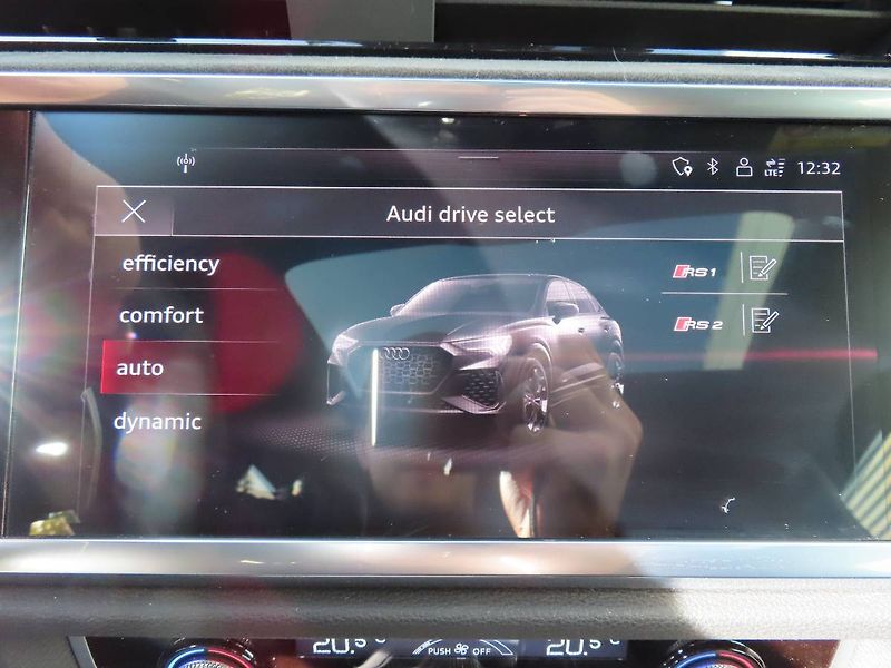 Audi RS Q3 (2021) SPORTBACK 2.5 TFSI - fotka 19 z 26