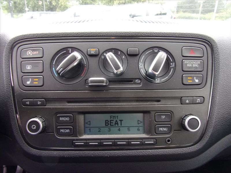 Škoda Citigo 1,0 MPI 55kW - fotka 14 z 16
