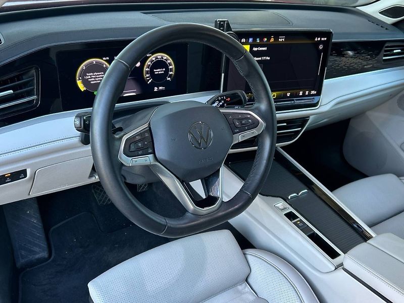 Volkswagen Passat (2025) 2.0 TDI 7DSG 4MOTION Elegance - fotka 34 z 35