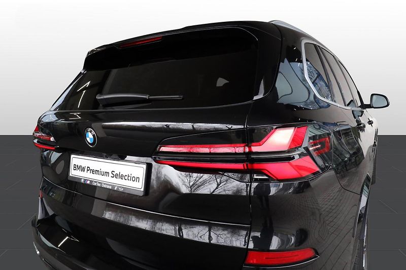BMW X5 xDrive30d - fotka 18 z 26