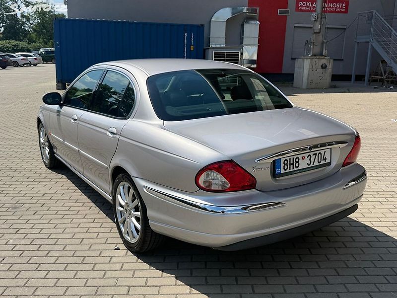 Jaguar X-Type (2002) 2.1 V6 114kw Manuál Nová STK - fotka 3 z 22