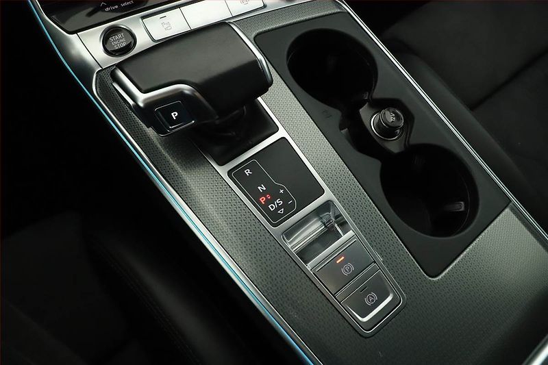 Audi A6 Allroad (2022) 50 TDI - fotka 17 z 29