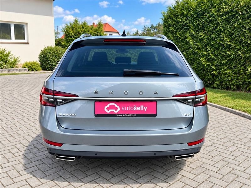 Škoda Superb 2,0 TSi L&K 4x4 DSG 272PS LED - fotka 4 z 26
