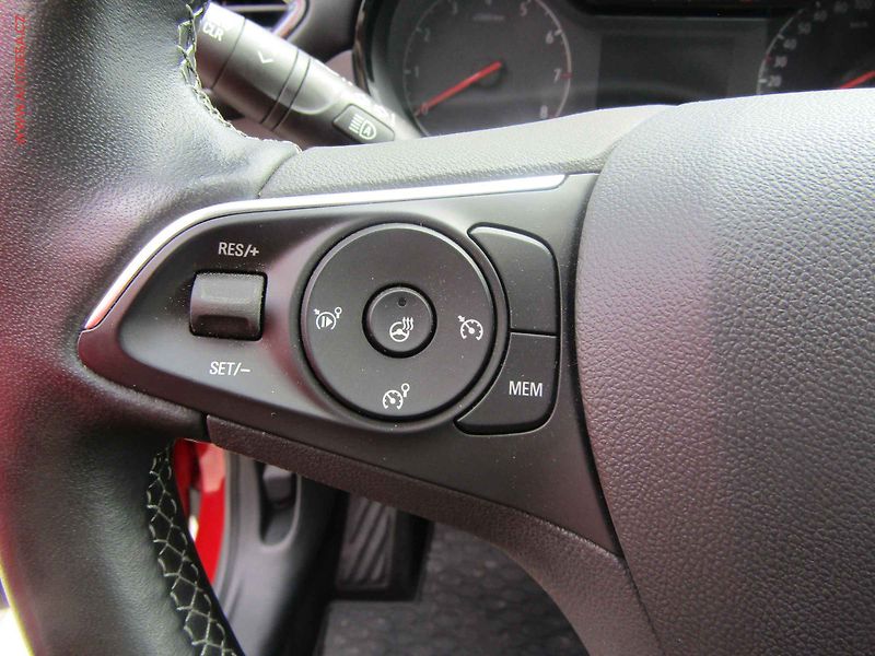 Opel Crossland (2024) 1.2T, 1.maj,ČR, AC, TZ - fotka 18 z 19