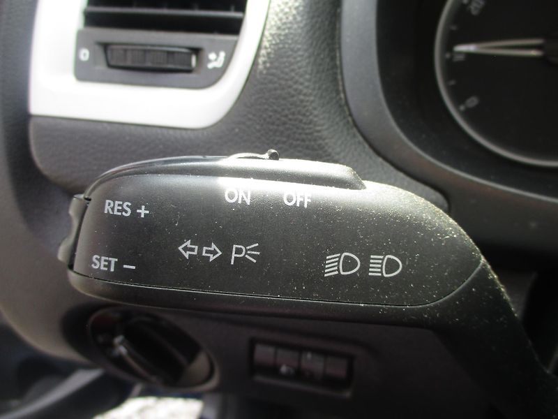 Škoda Fabia 1.4i 16V KLIMA vyhř.sed. - fotka 20 z 30