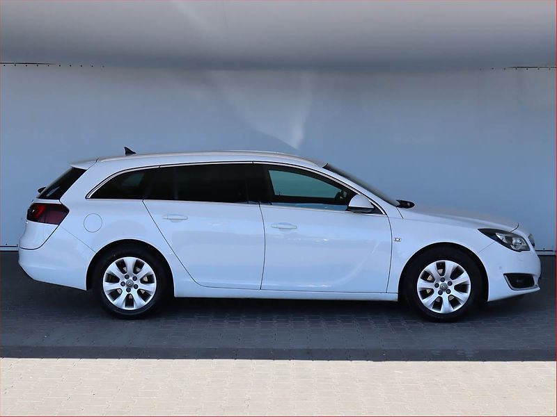 Peugeot 2008 (2021) Allure 1.2 PureTech, Automat - fotka 6 z 23