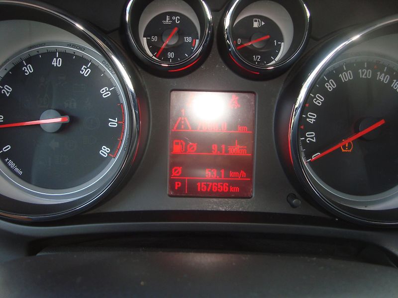 Opel Zafira (2015) Tourer 1,6 - fotka 13 z 16