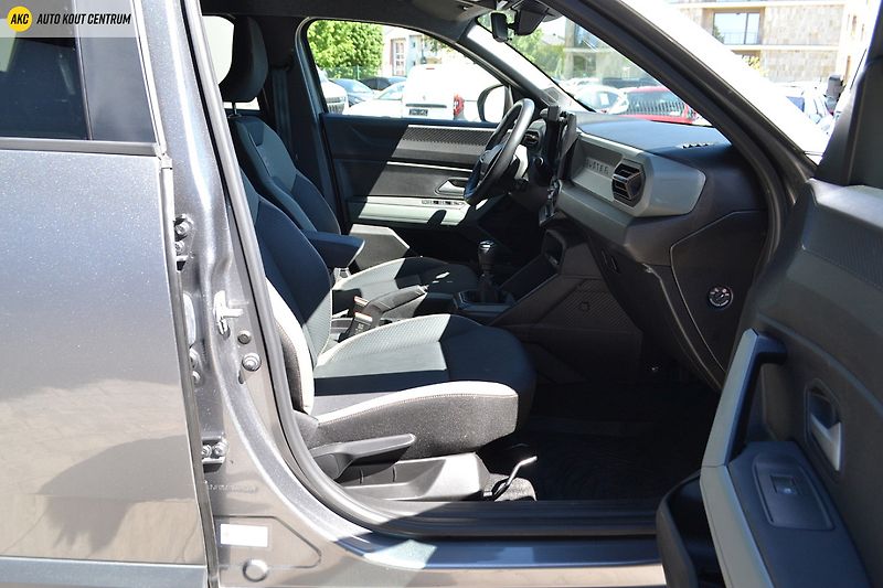 Dacia Duster EXTREME TCE 130 4x4 - fotka 12 z 54