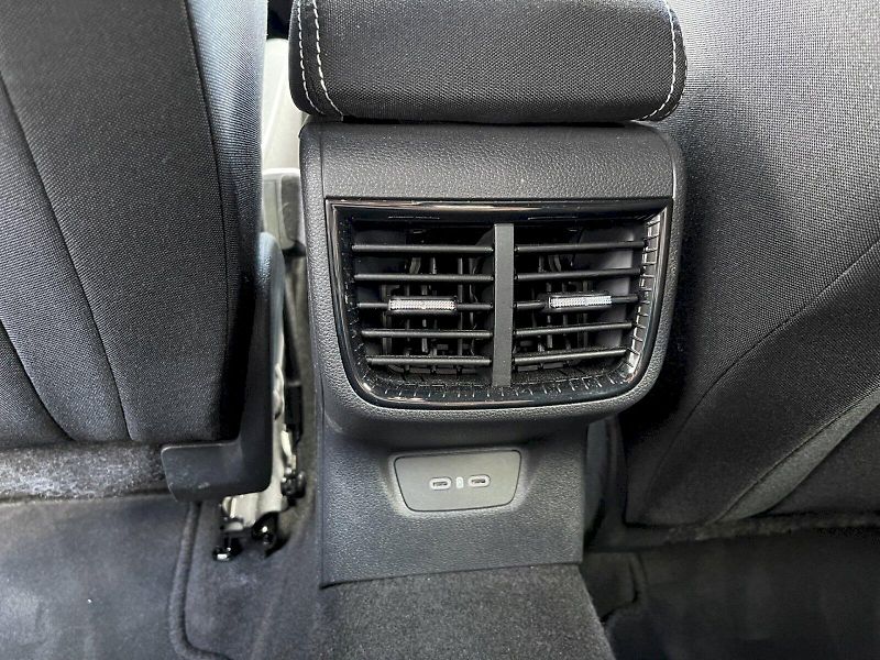 Škoda Fabia (2025) 1.5 TSI 110kW Monte Carlo DSG - fotka 27 z 34