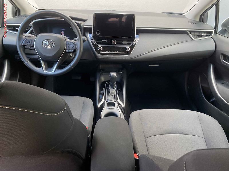 Toyota Corolla (2023) 1.5i, 1.maj,ČR, servis.kniha - fotka 8 z 20