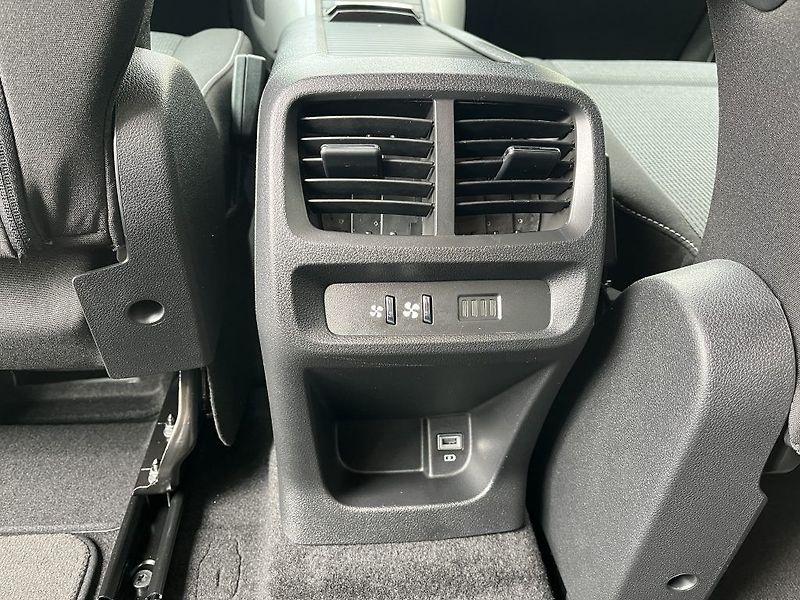 Toyota ProAce City Verso 1.5L D Family - fotka 11 z 32