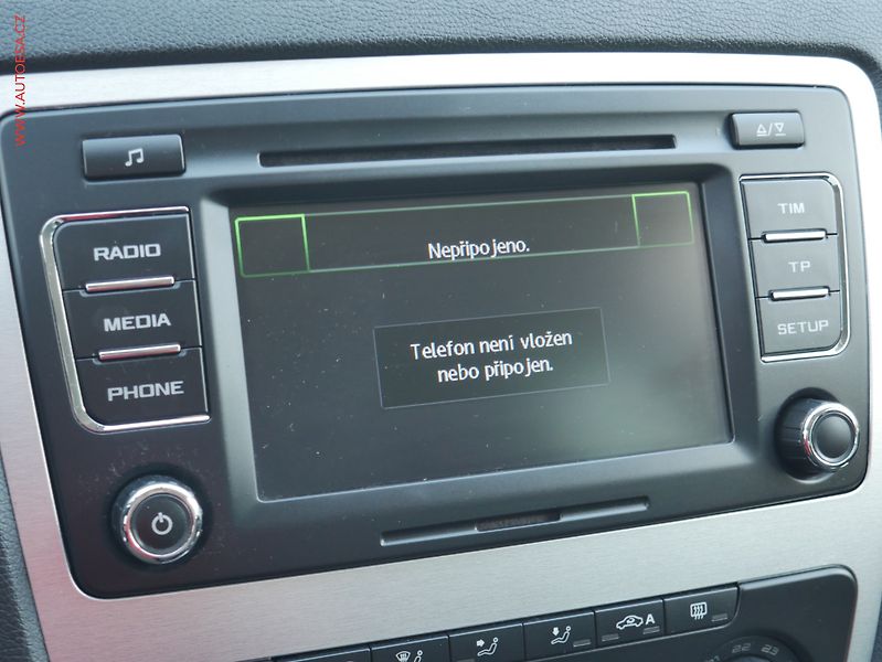 Škoda Octavia (2013) 2.0 TDI 4x4, ČR, Bixenon, AC - fotka 13 z 24