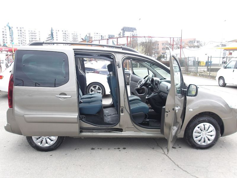 Peugeot Partner Tepee 1,6HDi ČR 1.MAJ.! -21%DPH !!! - fotka 16 z 33