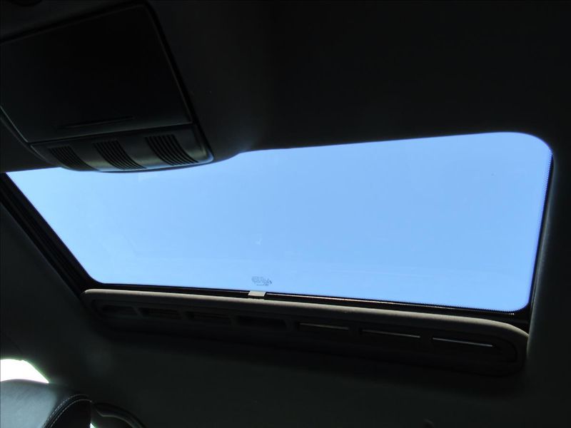 Škoda Octavia 2,0 TSI RS 147kW Combi - fotka 23 z 26