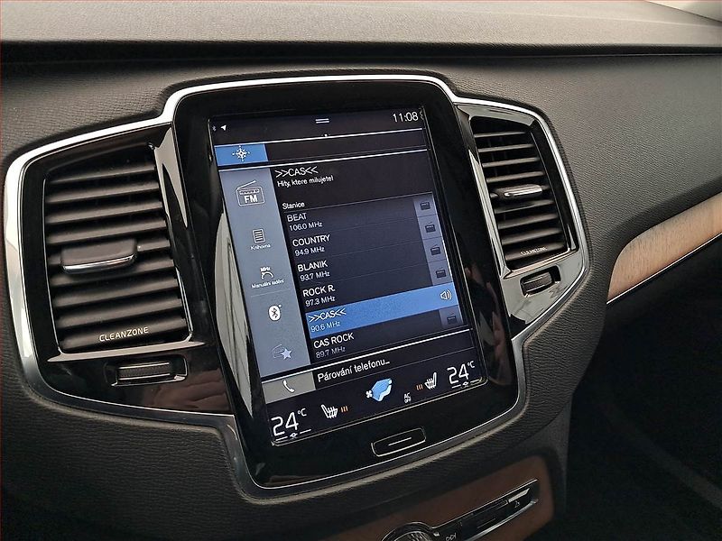 Volvo XC90 (2016) D5 AWD - fotka 19 z 24