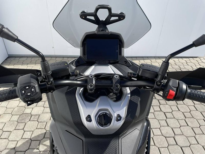 Aprilia (2026) SR GT 400 EU5+ - fotka 9 z 11