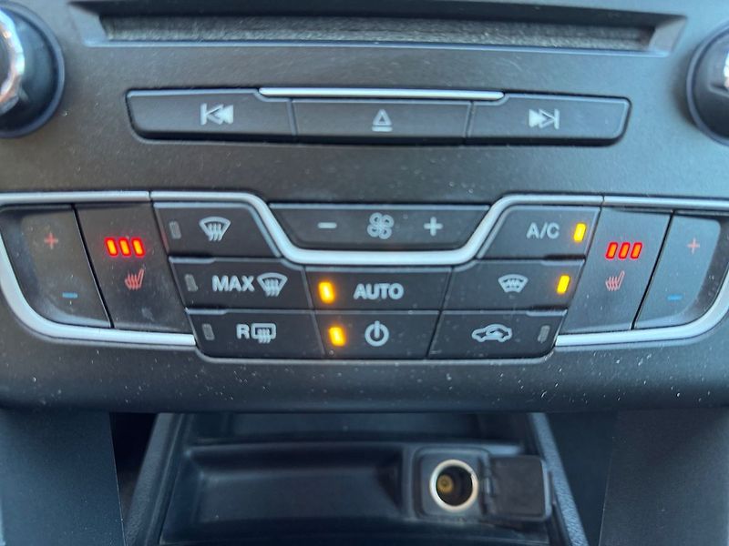 Ford Mondeo 4x4 Titanium AUT. CZ ZÁRUKA od - fotka 16 z 19
