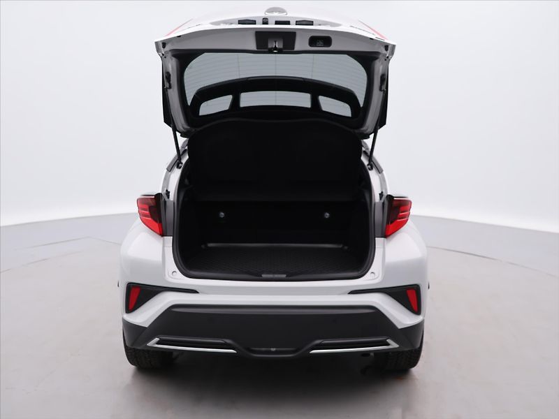 Toyota C-HR 2,0 Hybrid 112kW GR Sport CZ - fotka 9 z 28