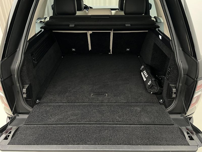 Land Rover Range Rover 4.4 SDV8 VOGUE AUT CZ - fotka 5 z 52