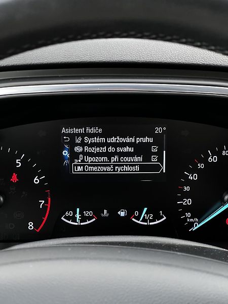 Ford Focus 1.5 110kW LED, HEAD-UP, B&O,TZ - fotka 10 z 25