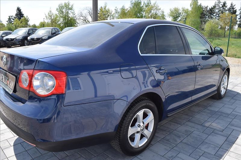 Volkswagen Jetta 1,9 TDI 77KW NOVÁ STK ALU - fotka 5 z 43