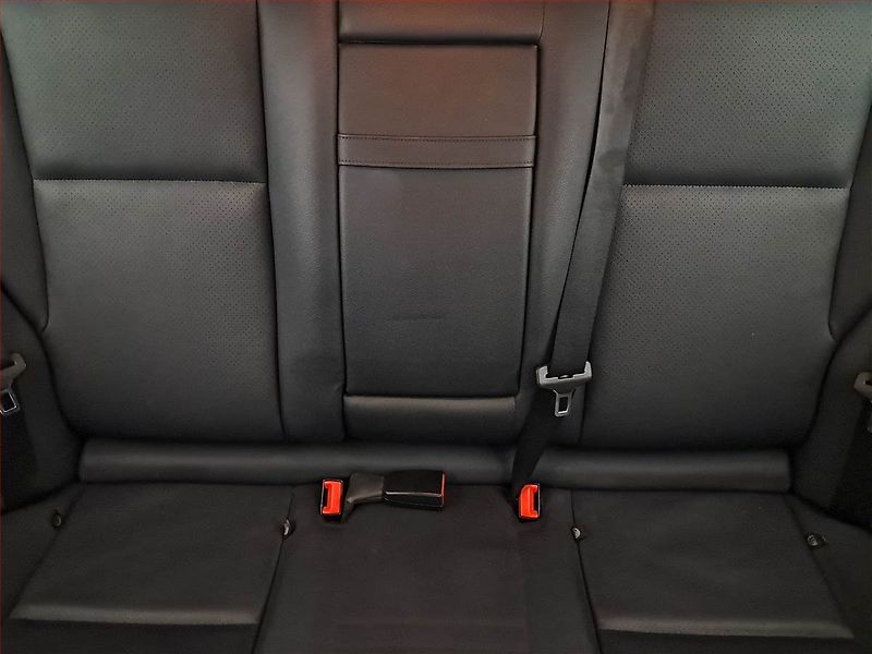 Mercedes-Benz Třídy C (2010) C 250 CDI, Automat, Navi - fotka 10 z 21
