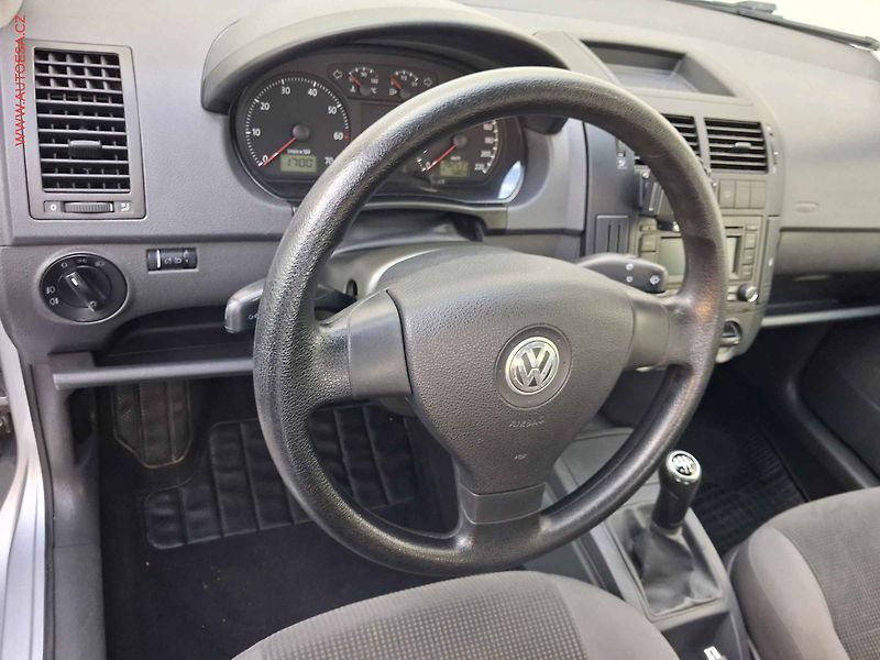 Volkswagen Polo (2009) 1.2i, ČR, AC, el. výbava - fotka 12 z 15