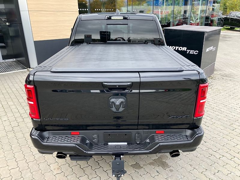 Dodge RAM (2025) 3.0 I6 548k LIMITED NIGHT RAMB - fotka 19 z 81