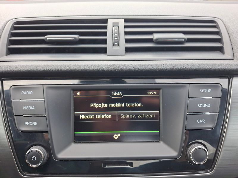Škoda Fabia (2015) Style 1,2TSi 66kW - fotka 18 z 31