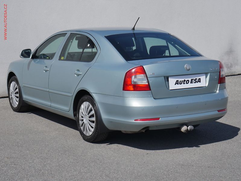 Škoda Octavia (2009) 1.6MPi, ČR, Klima - fotka 4 z 15