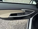 Volvo XC60 2,4 D3 R-DESIGN AWD AT - náhled 15