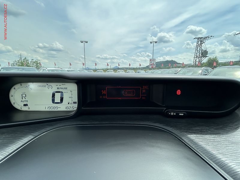 Citroën C3 Picasso (2015) 1.6 VTi, 2.maj,ČR, AT - fotka 16 z 16
