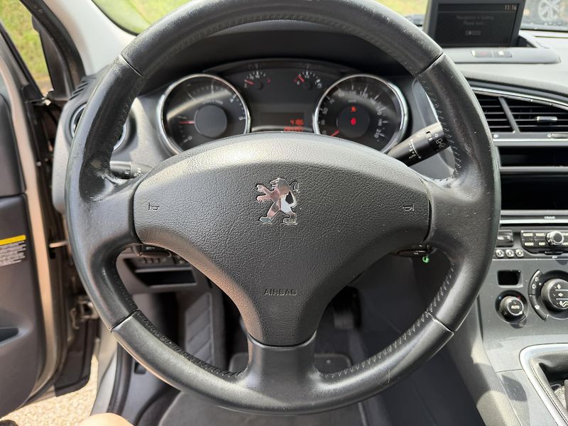 Peugeot 5008 1.6 HDI  - fotka 21 z 26