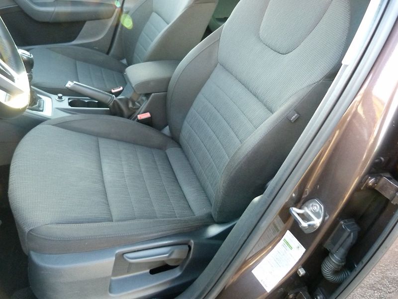 Škoda Octavia 1.4 TSI auto klima - fotka 11 z 26